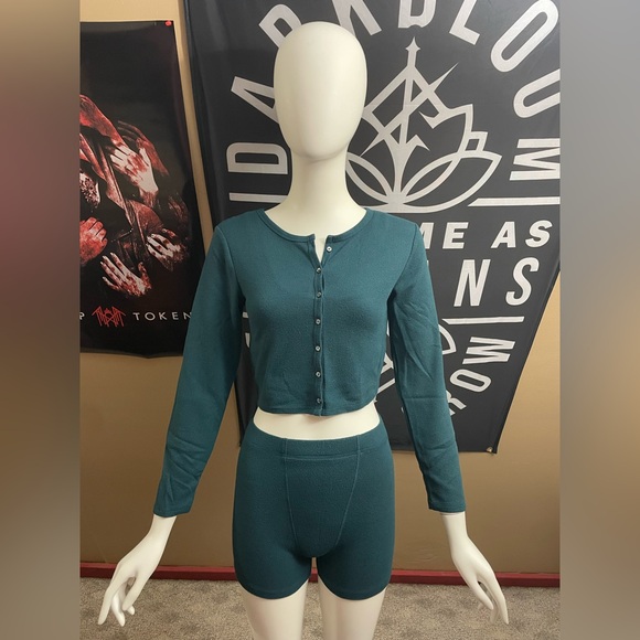 Rare Victoria’s Secret Pajama Set Cardigan Top Shorts Size Small Green - Picture 1 of 15